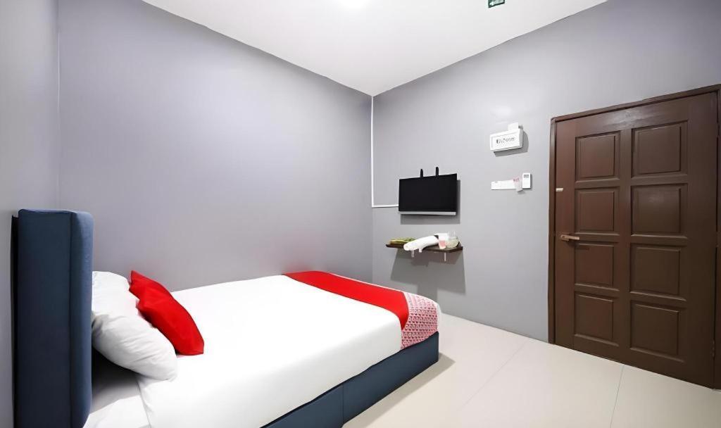 Hotel Iskandar Seri Iskandar Extérieur photo