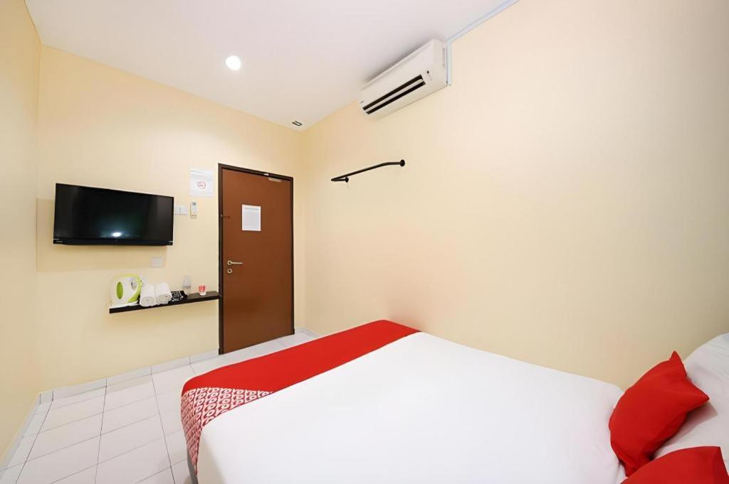 Hotel Iskandar Seri Iskandar Extérieur photo